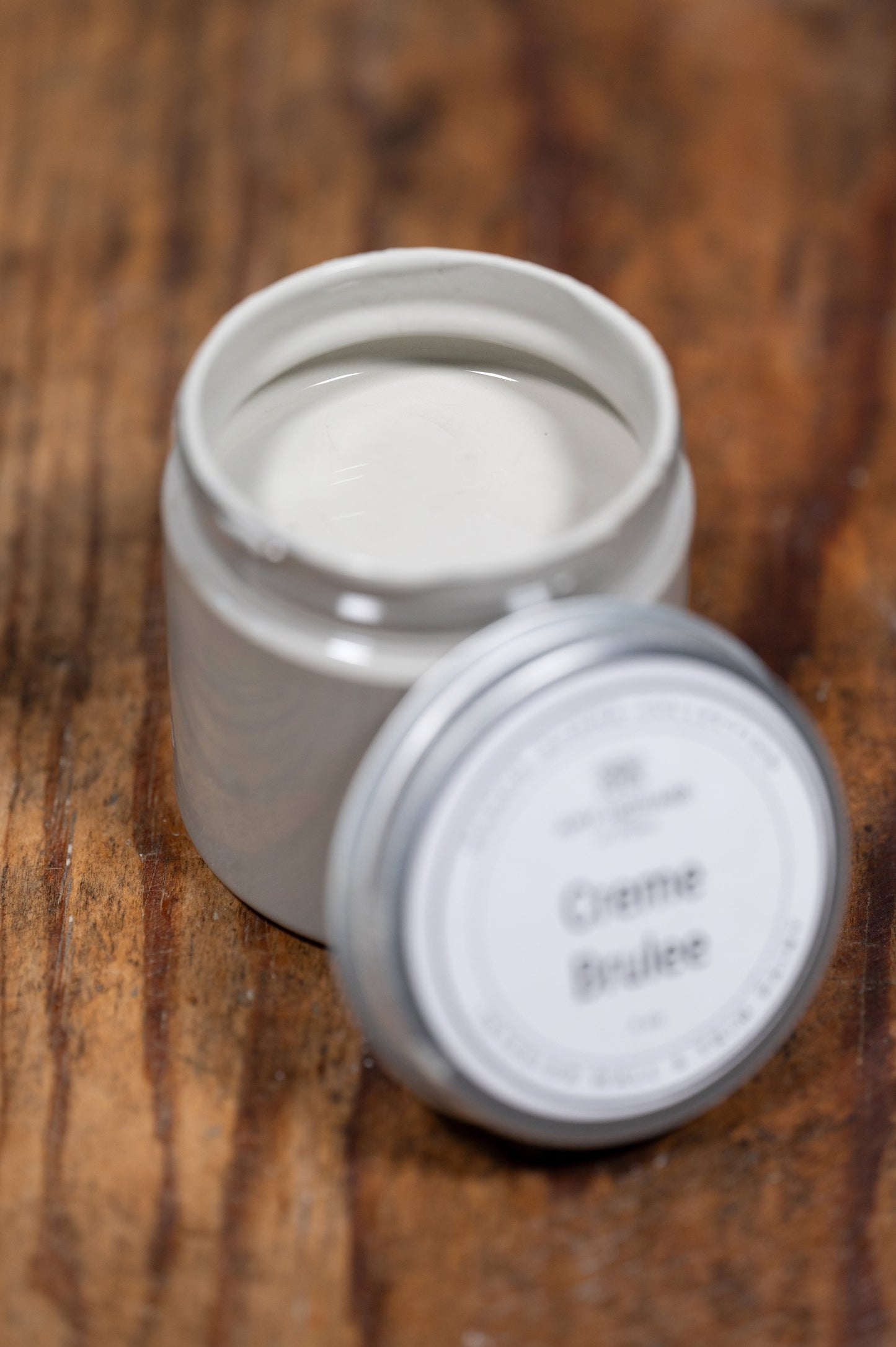 Creme Brûlée - Manor Borne Wall Paint