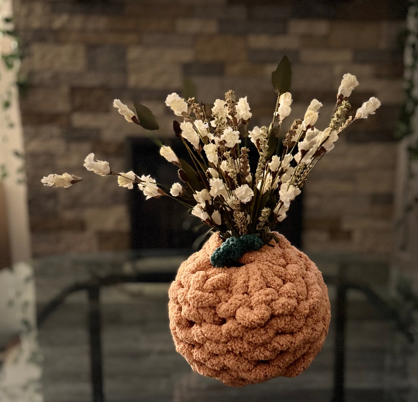 11-19-2025 6 PM Finger Knit Pumpkin Vase (The Avenue West)