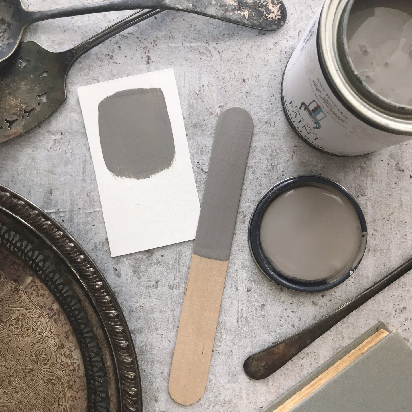 Miracle Paint - Selznick Grey (4 oz.)